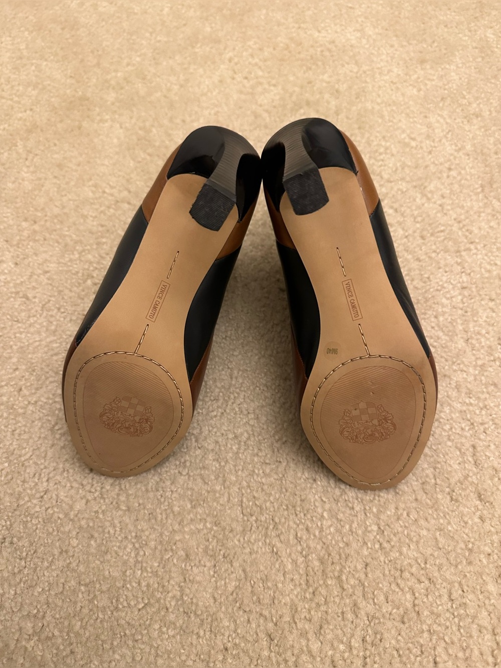 Vince Camuto Brown and Black Leather Color Block Peep-Toe Ankle Booties 9 Medium - Picture 5 of 5